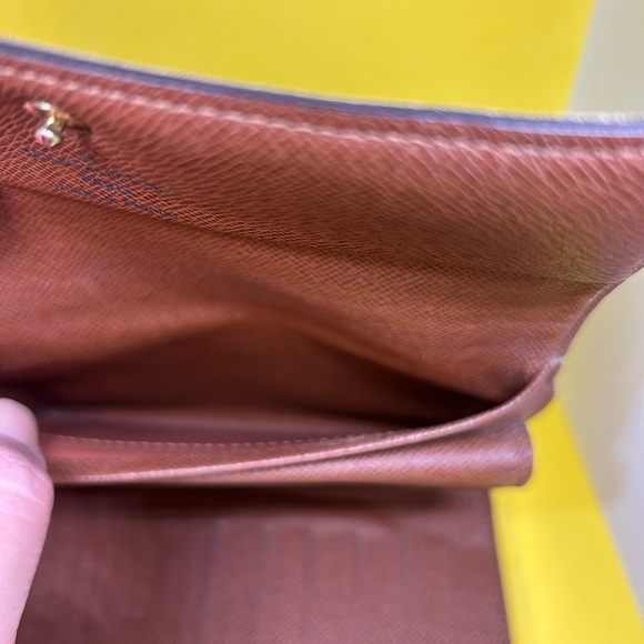 Louis Vuitton Monogram Wallet - Picture 5 of 16